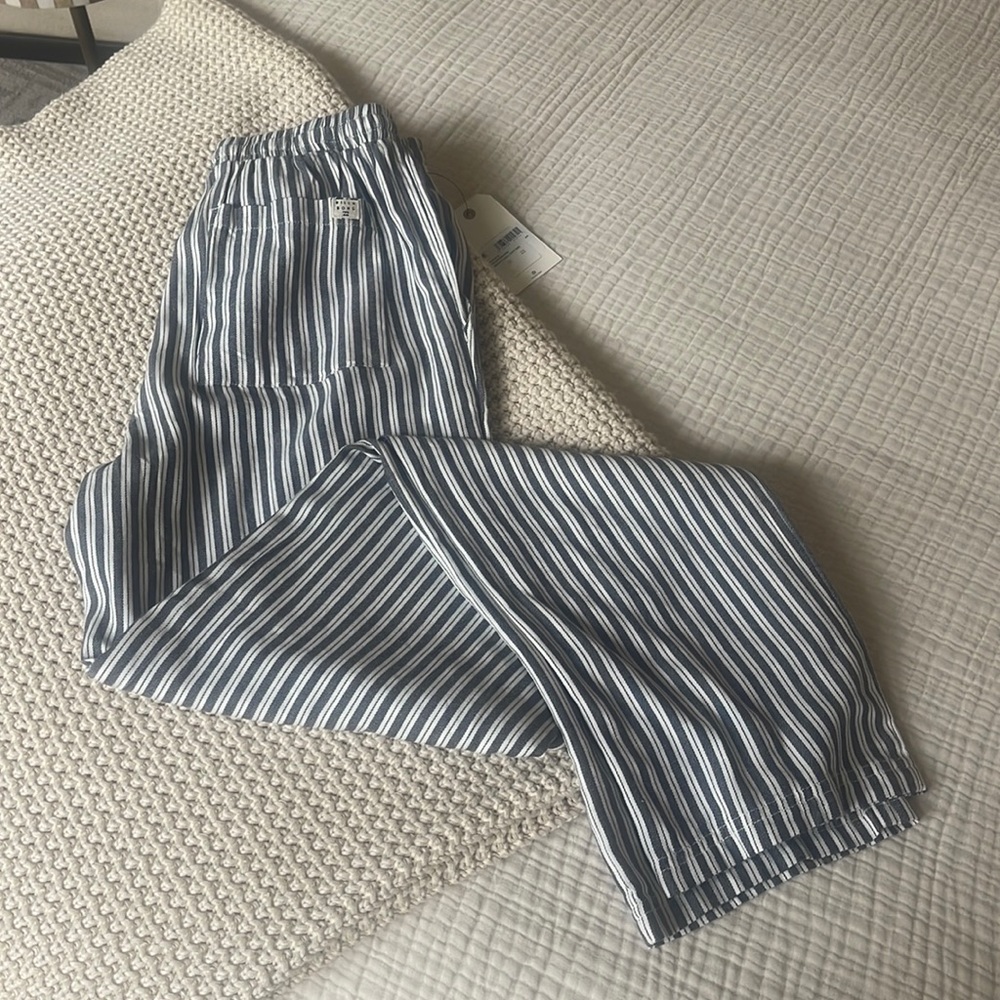 Billabong beachy strivers pants